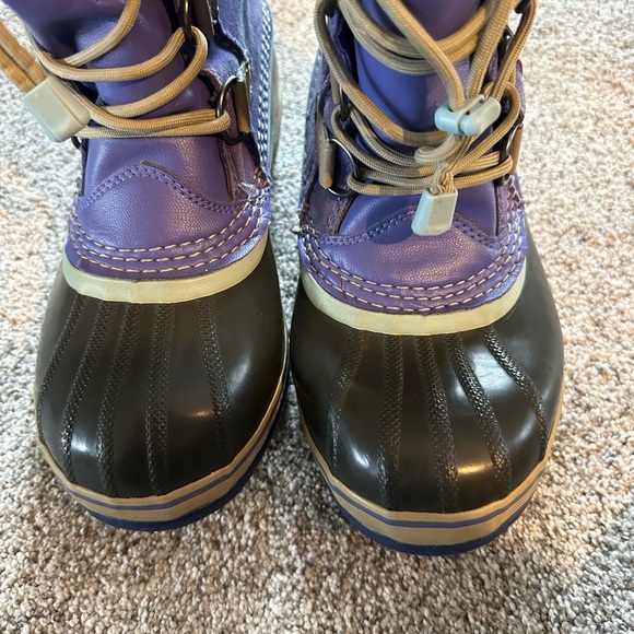 Sorel Purple and Black Womens Winter Boots - Picture 4 of 5
